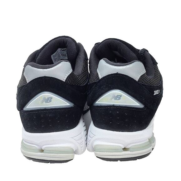 New Balance 2002R 'Black' Men's Size 9 / M2002RJB - Picture 2 of 8